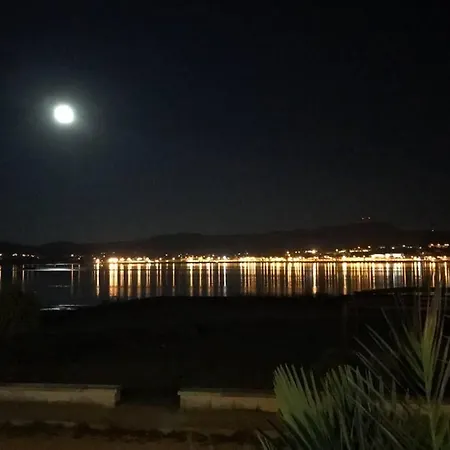 En Primera Linea De Playa Appartamento